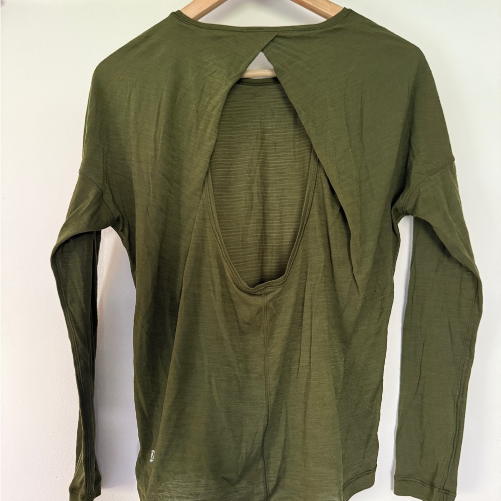 Lululemon Open Back Long Sleeve Shirt